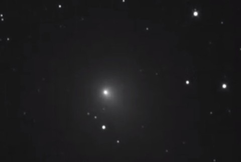 Vianočná kométa na oblohe 