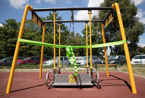 Prvé inkluzívne detské ihrisko