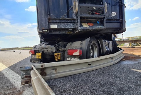 Nehoda na diaľnici D2