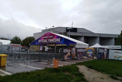 Zlá správa pre fanúšikov hokeja: Fanzónu v Bratislave zrušili
