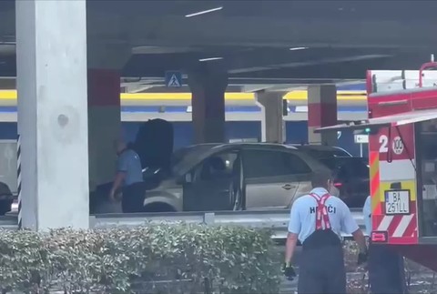 [multi] požiar ikea. 3497