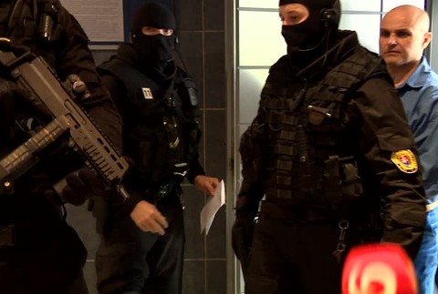 Takmer 20 rokov trval proces s členom zločineckej skupiny kyselinárov. Šittu nakoniec súd uznal nevinným