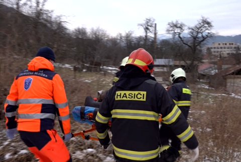 Auto skončilo v priekope