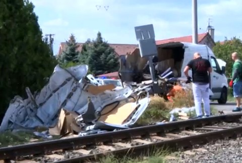 Nehoda vlak dodávka 1 