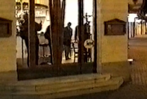 Zadržali Norberta K., ktorého považovali za posledného pápayovca. Na políciu údajne prišiel sám