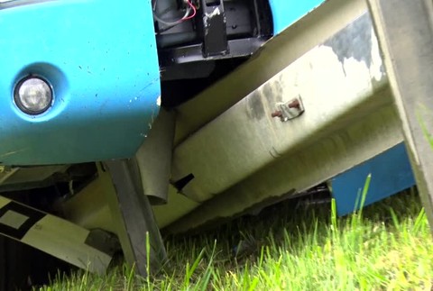 [multi] Auto vs. autobus 605