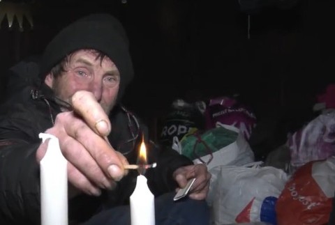 Obaja snívajú o domove, ktorý stratili.