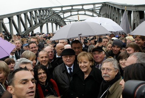 oslavy padu berlinskeho muru3