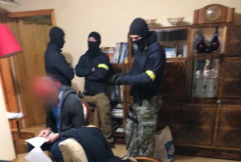 Zásah kukláčov v Nitre. Išlo o prípad pozemkovej mafie 