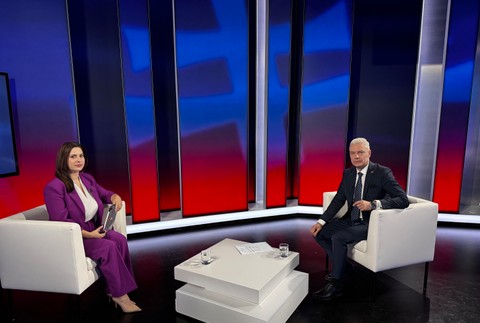 Jan Ferencak Politika 24