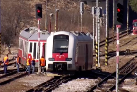 Na hlavnej stanici v Breze sa vykoľajil osobný vlak