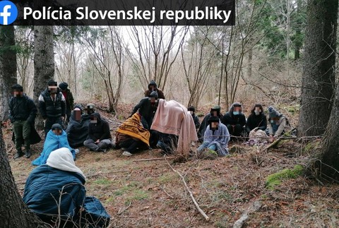 Zo 42 migrantov chytili 31.