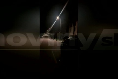 [multi] Zábery zo zásahu kukláčov NAKA: Zadržať mali známeho advokáta 17873