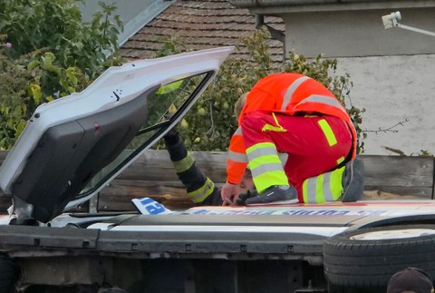 Prevrátené auto v Rači
