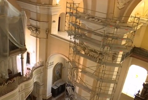 Kostol za forinty. To, čo Slovensku trvalo 7 rokov, maďarská vláda vyzbierala za rok