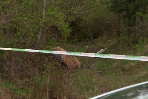 Nádoby plné nebezpečného odpadu vyhádzané v turistickej oblasti. Hrozila ekologická katastrofa