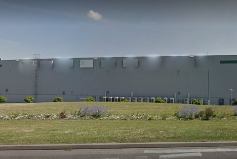 Na toaletách v seneckej firme našli novorodeniatko bez známok života 5