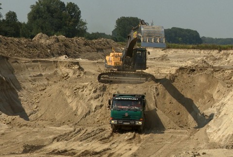 nelegálna ťažba štrkopiesku