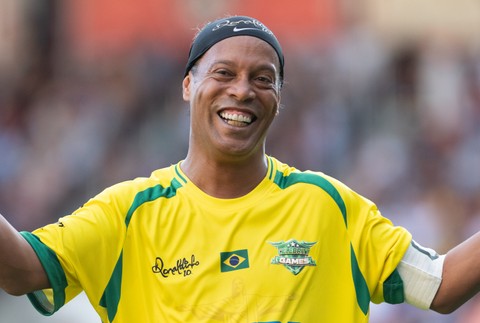 19092026_Ronaldinho_show_5244547002278