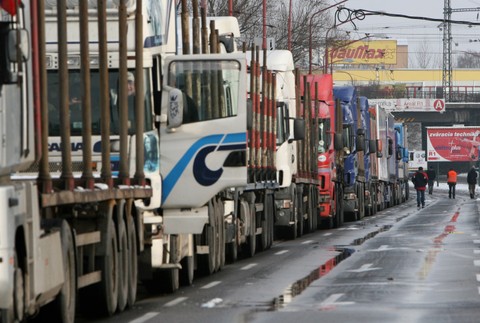 zapcha, kamiony, na roznavskej v bratislave, myto