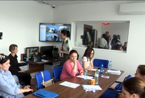 Policajti ročne vyšetria približne 5000 detí. Zmenu by mali priniesť nové výsluchové miestnosti