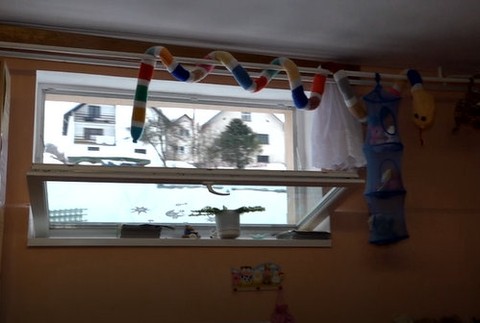 Rozbité okno po lúpeži