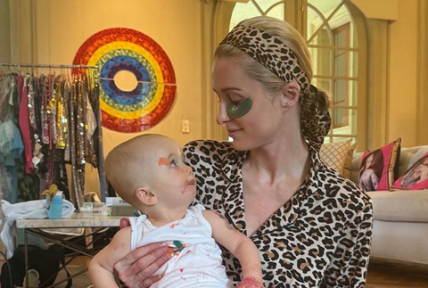 Paris Hilton so synom