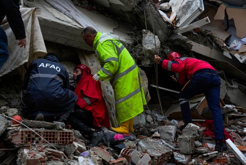 Turkey_Earthquake_32412-3f363f08a85c41dfa56c525bab6ced51