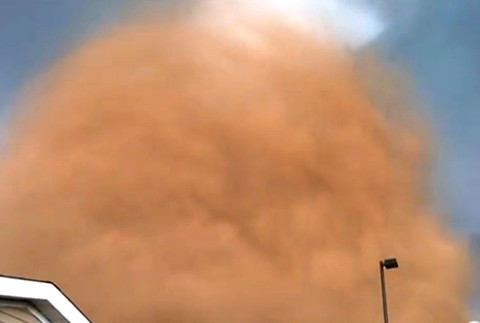 Tornádo v tábore robotníkov