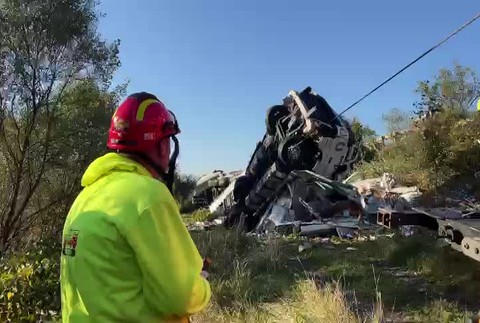 [multi] prevratený kamion 4449