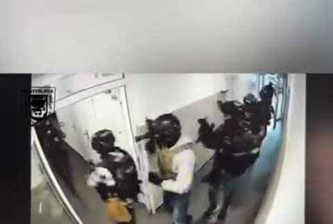 [multi] Policajná razia v Bratislave 1736