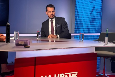 32bd062f-33c4-4ffb-92c4-93d1b20a0ff6