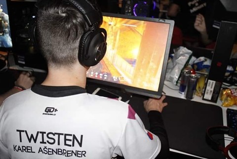 Karel "Twisten" Ašenbrener