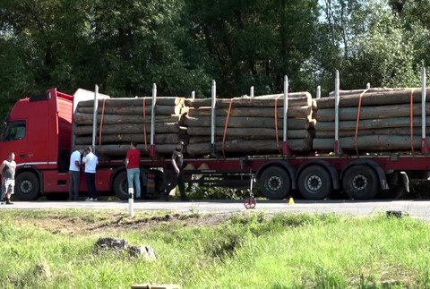 [multi] Cesta do práce sa pre učiteľa na motorke skončila tragicky. 4955