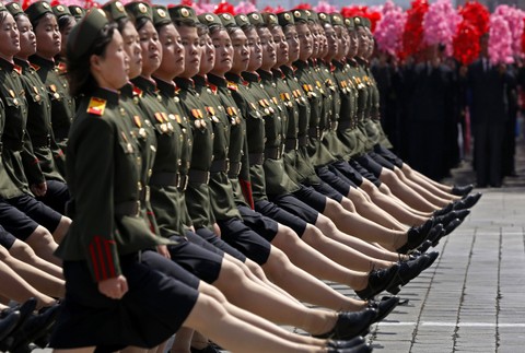 Severná Kórea oslavy 100. výročie vojenská prehliadka