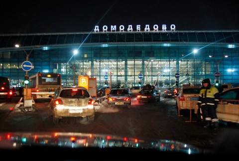 Následky teroristického útoku na letisko v Moskve