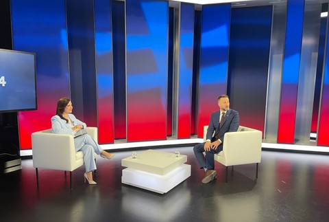 Politika 24 - Matúš Vallo