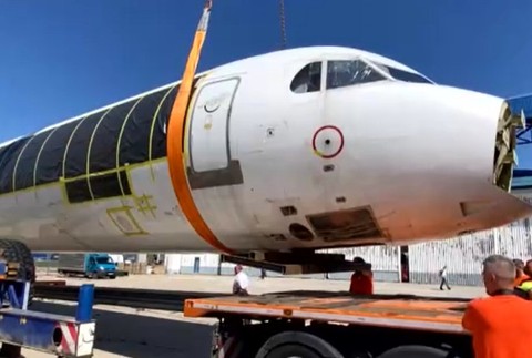 Lietadlo na cestách