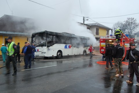 Požiar autobusu v Polomke 5