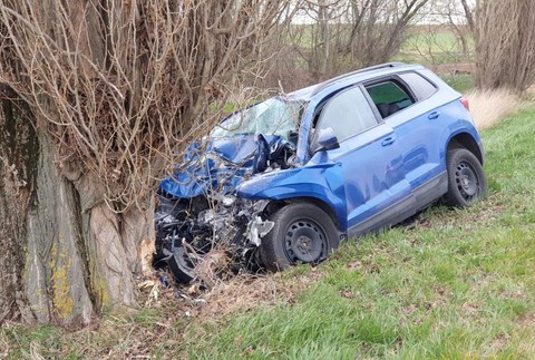 Tragická nehoda v Trnavskom kraji, vodič bol na mieste mŕtvy 