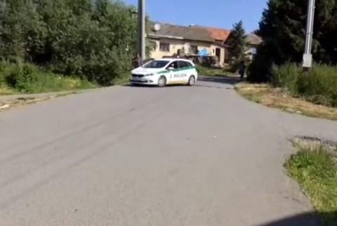 Surová bitka v Smižanoch. Útočníci vytiahla na 37-ročného Stanislava zdvihák