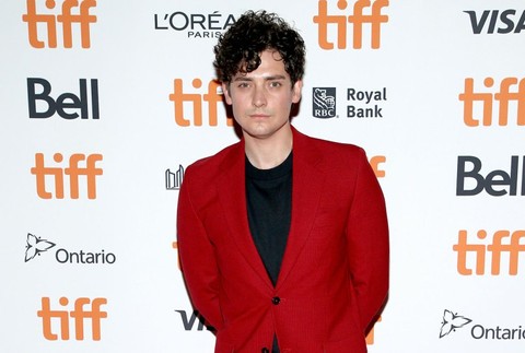 Aneurin Barnard