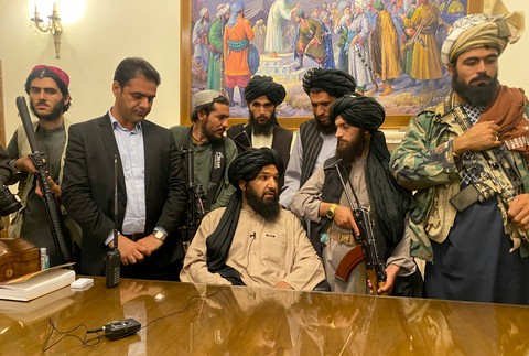 Taliban obsadil prezidentský palác