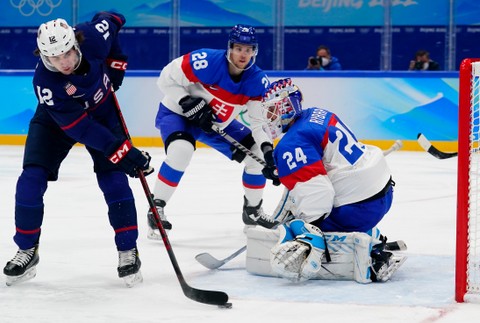 Američania skoruju gol