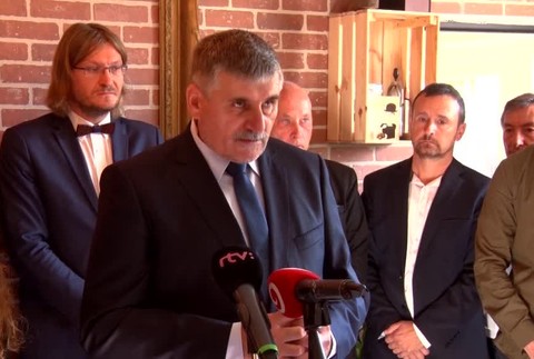 Stefek tlačovka4677