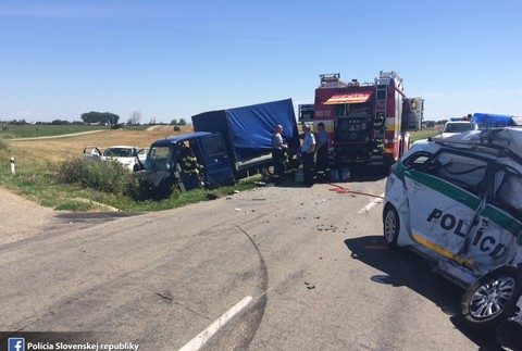 Policajti, nehoda, smrť,Pribeta