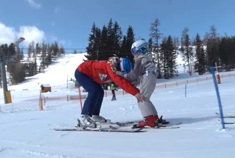 [multi] Unikátna skiterapia. V Tatrách deti s postihnutím prekonávali svoje limity 1812