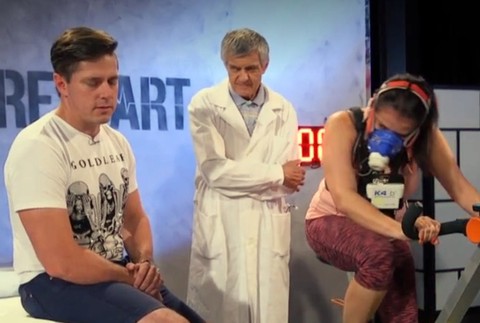 Sedemnásť nespokojných ľudí sa rozhodlo pre radikálnu zmenu. Strážni anjeli Reštartu im v tom pomôžu