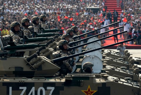 Čína si veľkou vojenskou prehliadkou pripomenula 70. výročie svojho vzniku