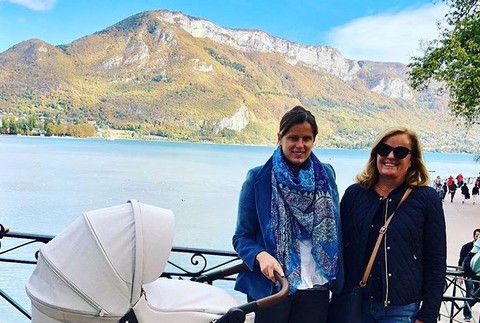 Veronika Velez-Zuzulová so synom